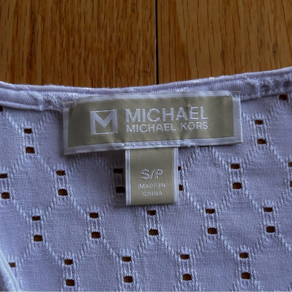 Michael Kors brand white eyelet V-neck blouse Small - Picture 5 of 9